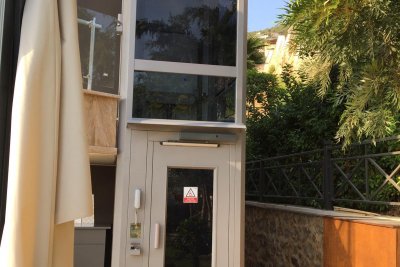 Özürlü platformu ve özürlü asansörü